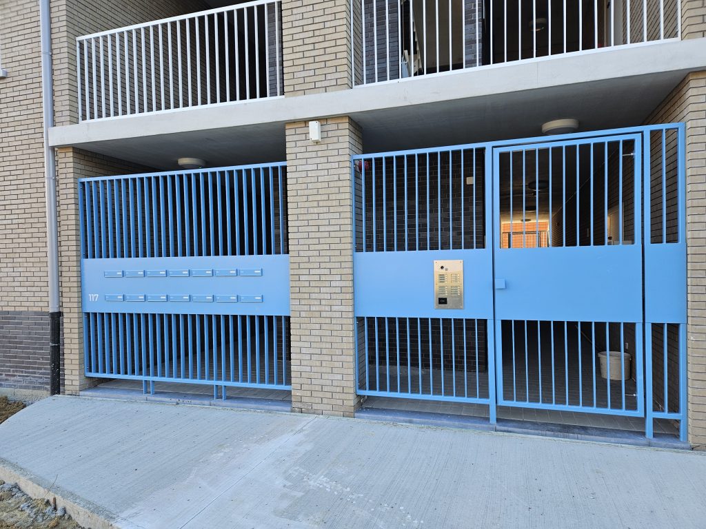 160 vernieuwde woningen Dina intercom